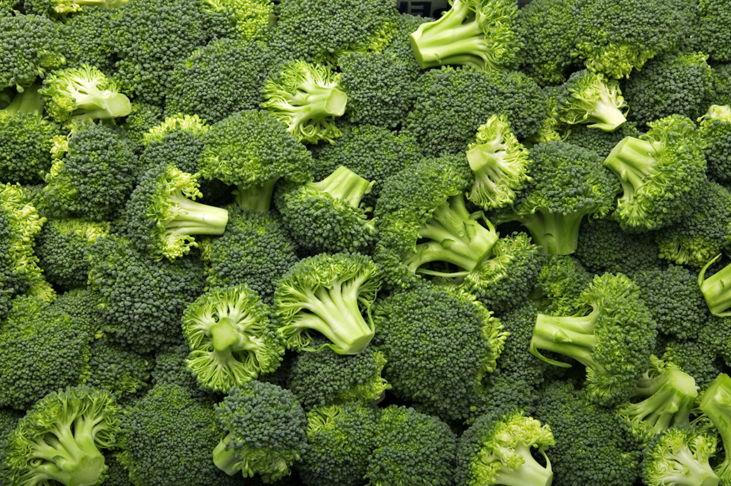 Broccoli can give you a fiber boost, but you need a lot.